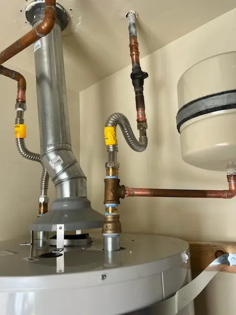Water heater installation and plumbing repair in Kakusha